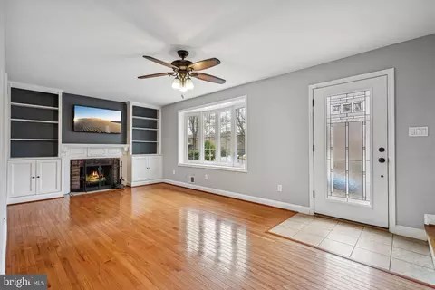 8614 London Ct, Springfield, VA 22151 photo 13