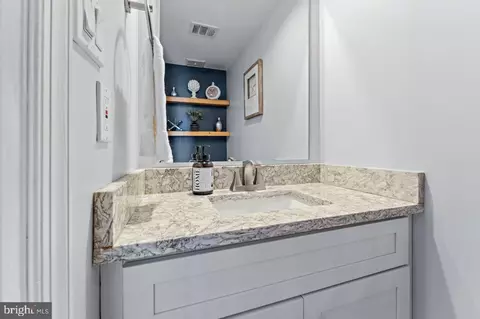 9050 Rosewall Ct, Springfield, VA 22152 photo 14