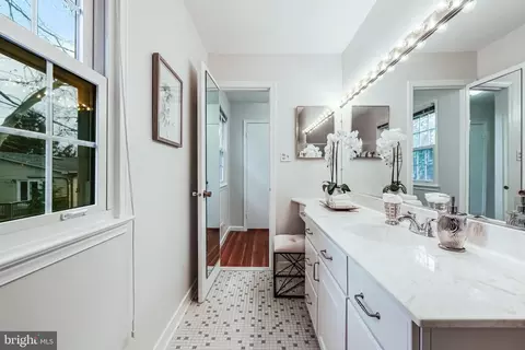 1317 Elsinore Ave, Mclean, VA 22102 photo 28