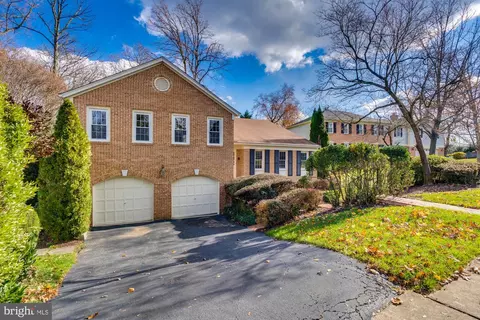 2006 Westwood Ter, Vienna, VA 22182