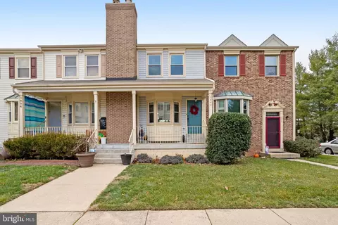 3802 Roxbury Ct, Alexandria, VA 22309