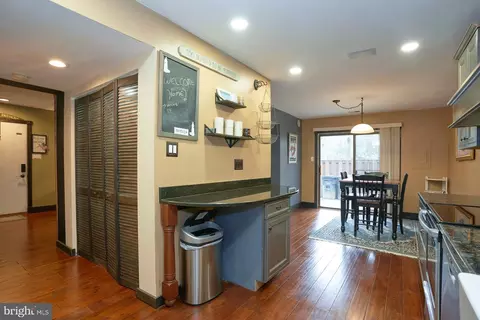 10675 Spring Oak Ct, Burke, VA 22015 photo 17