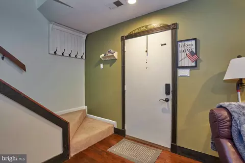 10675 Spring Oak Ct, Burke, VA 22015 photo 5