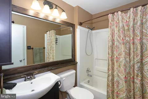 10675 Spring Oak Ct, Burke, VA 22015 photo 26