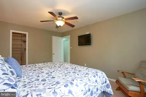 10675 Spring Oak Ct, Burke, VA 22015 photo 23