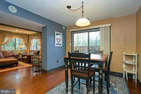 10675 Spring Oak Ct, Burke, VA 22015 photo 12