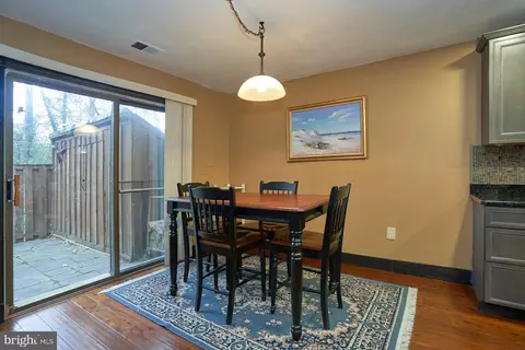 10675 Spring Oak Ct, Burke, VA 22015 photo 11