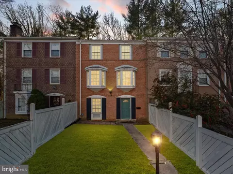 4315 Birchlake Ct, Alexandria, VA 22309