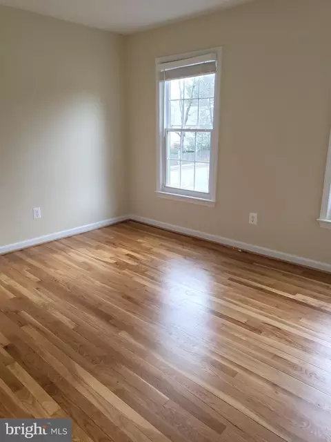 2112 Docket Ln, Vienna, VA 22181 photo 10