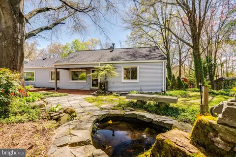4017 Colonial Ave, Alexandria, VA 22309