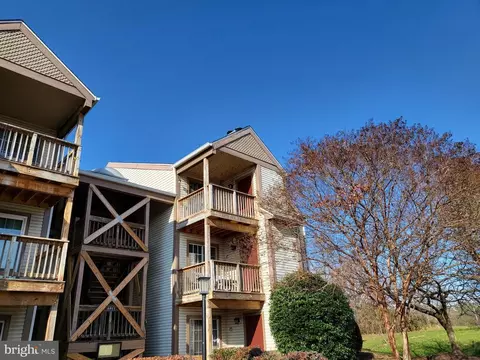 6911 Victoria Dr #6911-L, Alexandria, VA 22310
