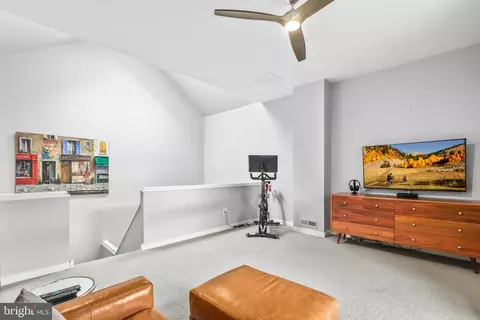 11120 Glade Dr, Reston, VA 20191 photo 32