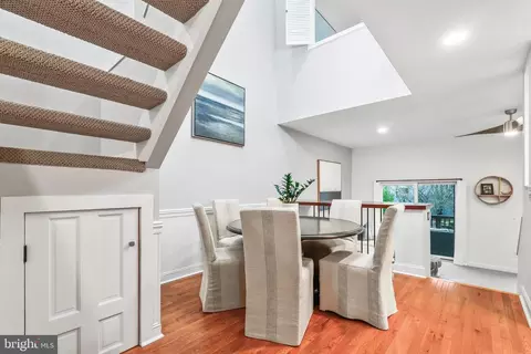 11120 Glade Dr, Reston, VA 20191 photo 14