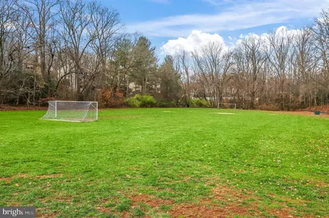 11120 Glade Dr, Reston, VA 20191 photo 47
