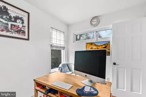 11120 Glade Dr, Reston, VA 20191 photo 17