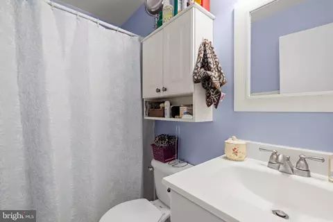 8064 Powderbrook Ln, Springfield, VA 22153 photo 15