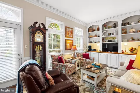 8064 Powderbrook Ln, Springfield, VA 22153 photo 8