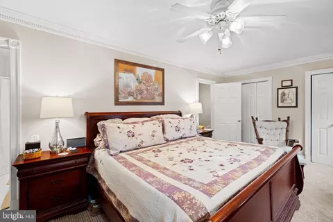 8064 Powderbrook Ln, Springfield, VA 22153 photo 12