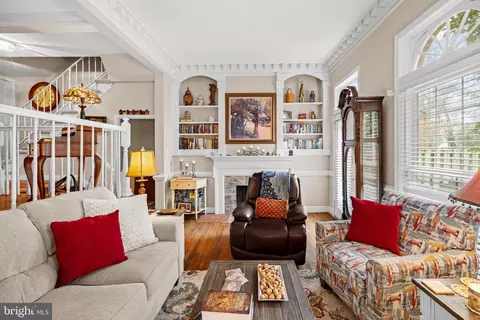 8064 Powderbrook Ln, Springfield, VA 22153 photo 10