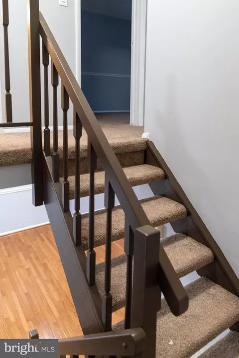 Entry Way - 8069 Donegal Ln, Springfield, VA 22153 photo 9 of 13