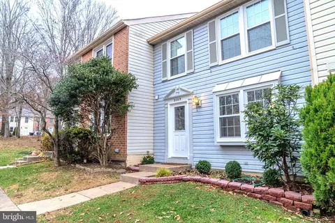 Exterior - 8069 Donegal Ln, Springfield, VA 22153 photo 4 of 16