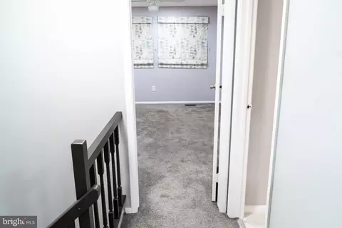 Entry Way - 8069 Donegal Ln, Springfield, VA 22153 photo 11 of 13