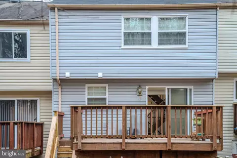 Exterior - 8069 Donegal Ln, Springfield, VA 22153 photo 15 of 16