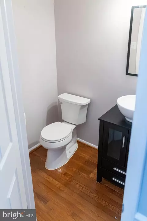 Bath - 8069 Donegal Ln, Springfield, VA 22153 photo 1 of 9