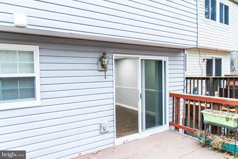 Exterior - 8069 Donegal Ln, Springfield, VA 22153 photo 7 of 16