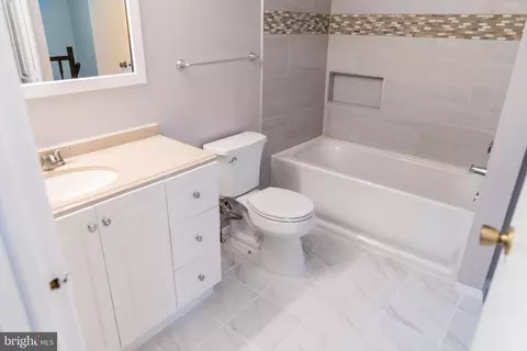 Bath - 8069 Donegal Ln, Springfield, VA 22153 photo 8 of 9