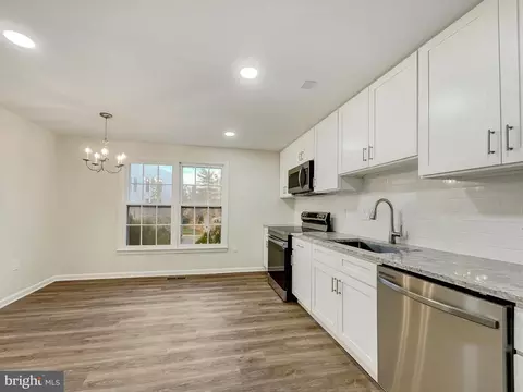 8002 Carbondale Way, Springfield, VA 22153 photo 7