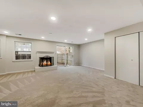 8002 Carbondale Way, Springfield, VA 22153 photo 21