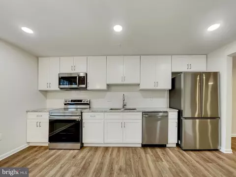 8002 Carbondale Way, Springfield, VA 22153 photo 6