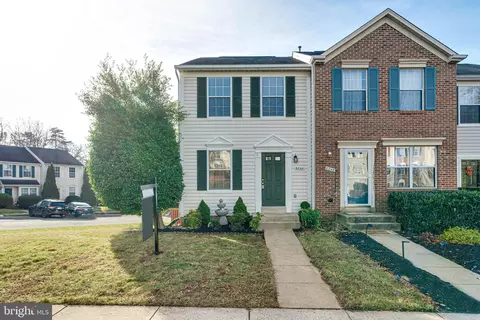 6848 Chasewood Cir, Centreville, VA 20121