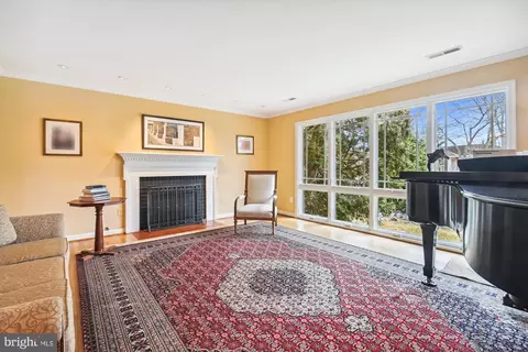 1409 Layman St, Mclean, VA 22101 photo 4