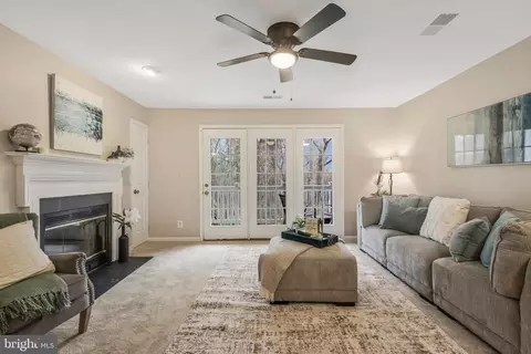 7509 Ashby Ln #E, Alexandria, VA 22315