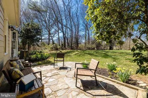 Exterior - 1958 Weybridge Ln, Reston, VA 20191 photo 7 of 11