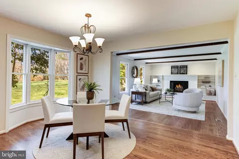 Dining - 1958 Weybridge Ln, Reston, VA 20191 photo 6 of 6