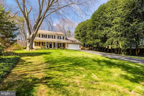 Exterior - 1958 Weybridge Ln, Reston, VA 20191 photo 3 of 11