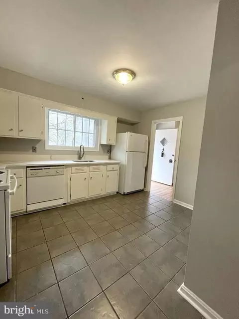 6715 Cabin John Rd, Springfield, VA 22150 photo 9