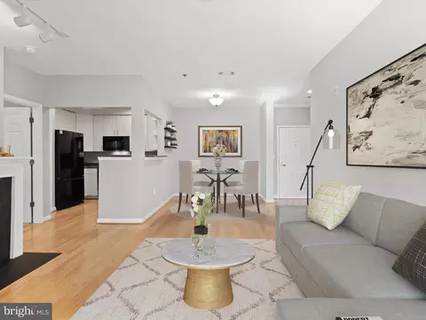 1851 Stratford Park Pl #207, Reston, VA 20190