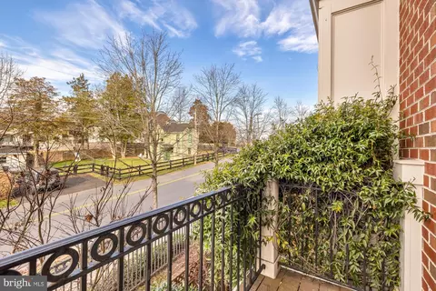 1554 Red Twig Ln, Mclean, VA 22101 photo 19