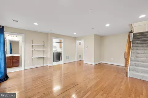 1554 Red Twig Ln, Mclean, VA 22101 photo 36