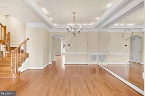 1554 Red Twig Ln, Mclean, VA 22101 photo 6