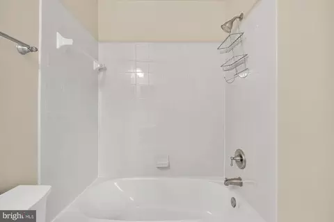1554 Red Twig Ln, Mclean, VA 22101 photo 39