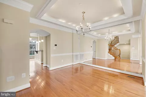 1554 Red Twig Ln, Mclean, VA 22101 photo 7
