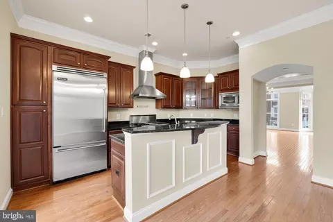 1554 Red Twig Ln, Mclean, VA 22101 photo 11
