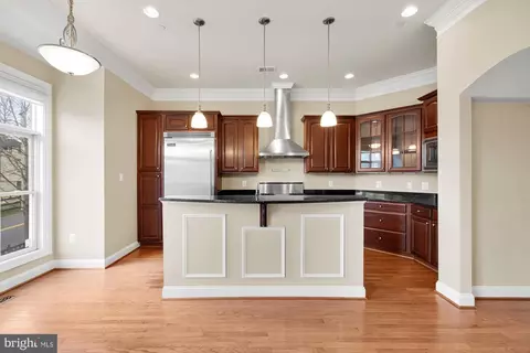 1554 Red Twig Ln, Mclean, VA 22101 photo 13