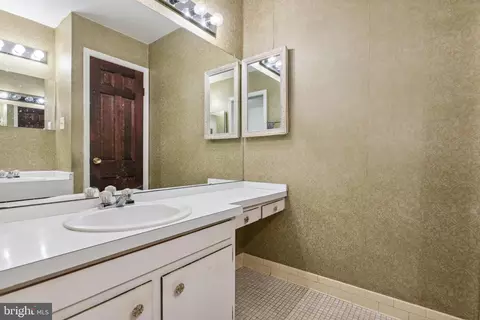 1002 Abbey Way, Mclean, VA 22101 photo 22