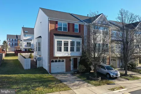 2479 Wheat Meadow Cir, Herndon, VA 20171